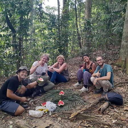 Wisma Batu Mandi Bukit Lawang Exteriör bild