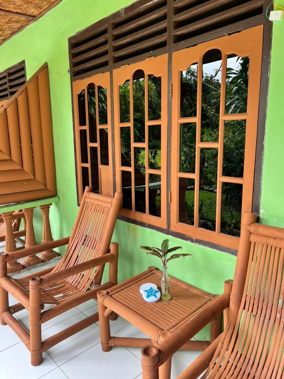 Wisma Batu Mandi Bukit Lawang Exteriör bild