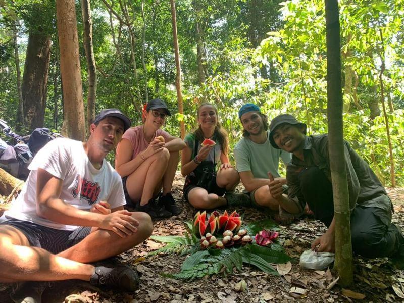 Wisma Batu Mandi Bukit Lawang Exteriör bild